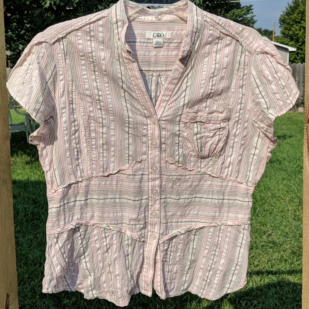 Cato form-fitting button down top